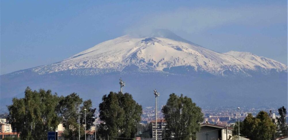 Cel mai inalt vulcan activ din Europa
