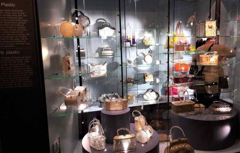 Bags and Purse Museum