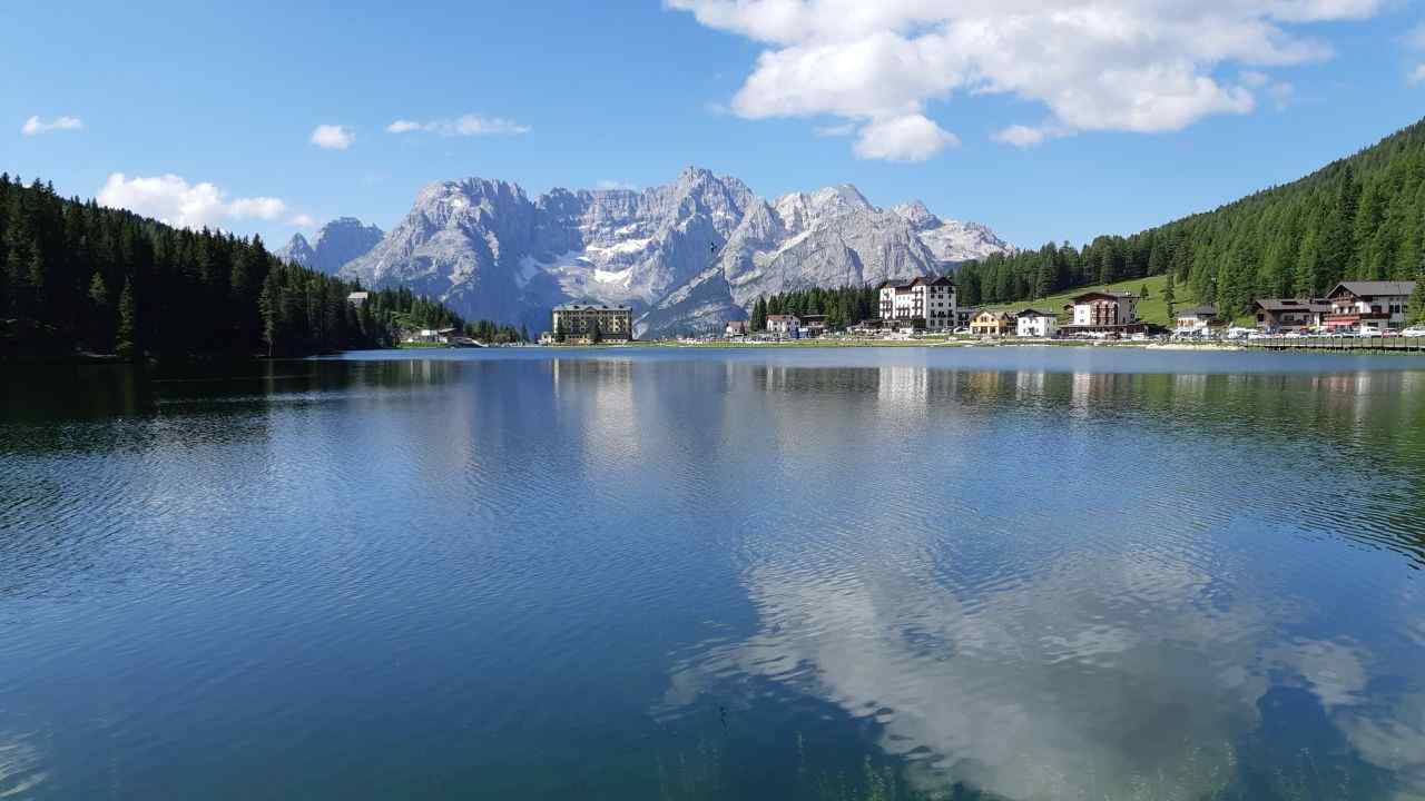 Menţiune alianţă portocale  Cele mai frumoase lacuri din Dolomiti – 1 - Călător Povestitor
