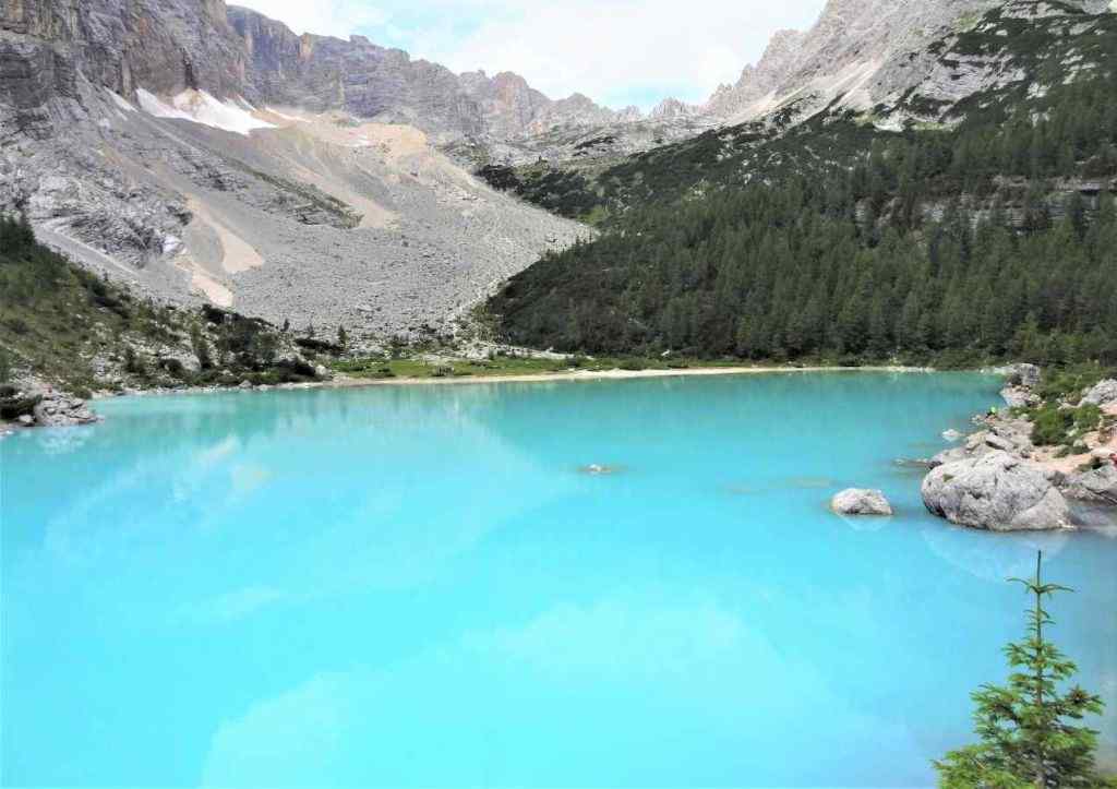 Cele mai frumoase lacuri din Dolomiti 