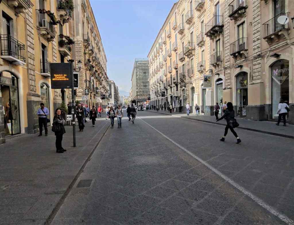 Catania - destinatia perfecta pentru vacanta ta in Sicilia