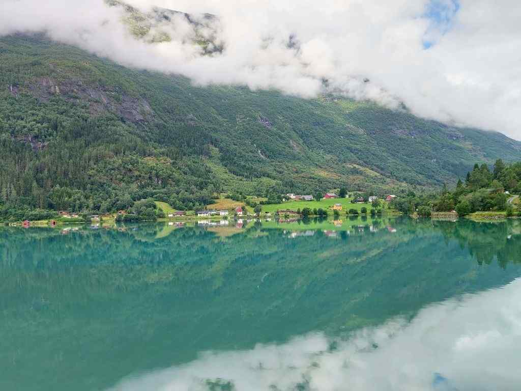 Locatii mai putin cunoscute pentru o vacanta de vis in Norvegia