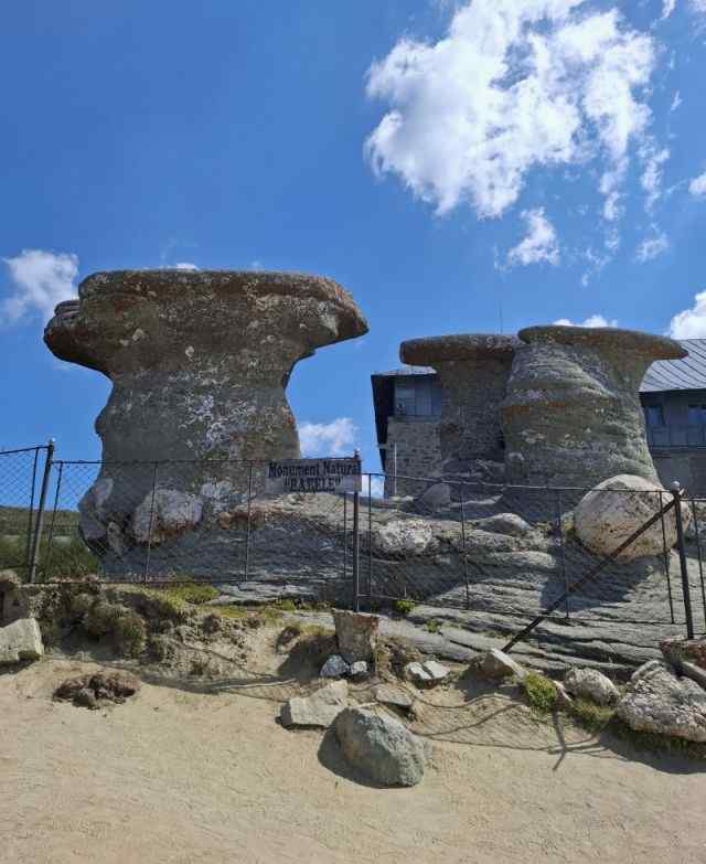 Muntii Bucegi – traseul Piatra Arsa-Babele-Cruce