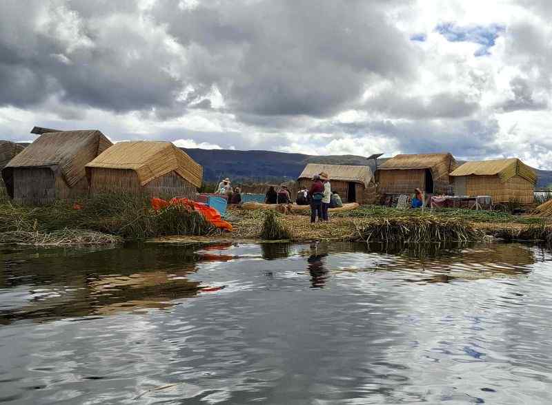 lacul titicaca peru