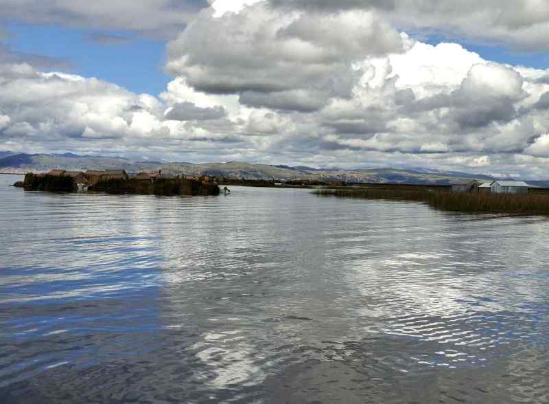 lacul titicaca peru
