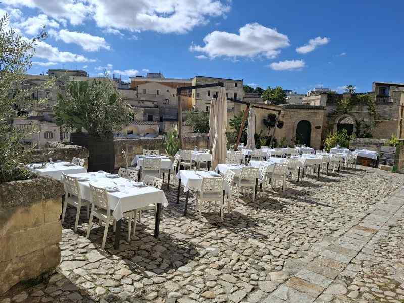Matera-orasul caselor spate in stanca