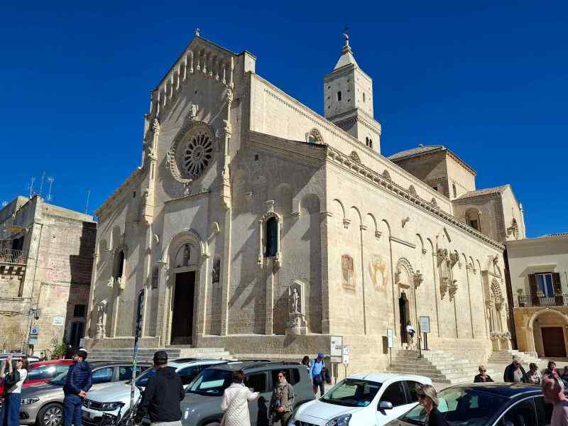 Matera-orasul-caselor-sapate-in-stanca