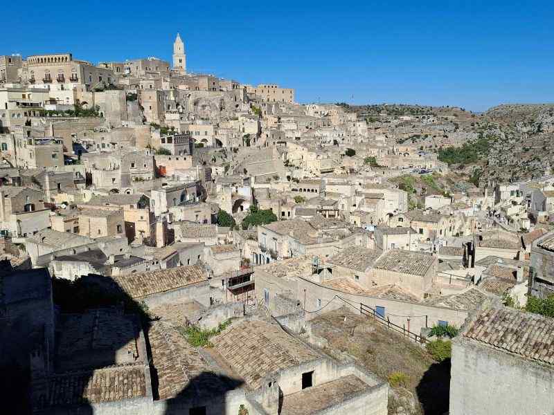 Matera-orasul-caselor-sapate-in-stanca