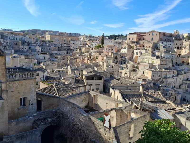 Matera-orasul-caselor-sapate-in-stanca